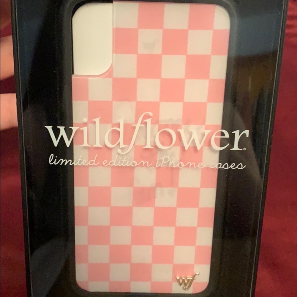 NWT WILDFLOWER IPHONE X/XS CASE 🌸✨